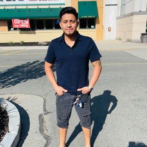 Meet your Posher, César